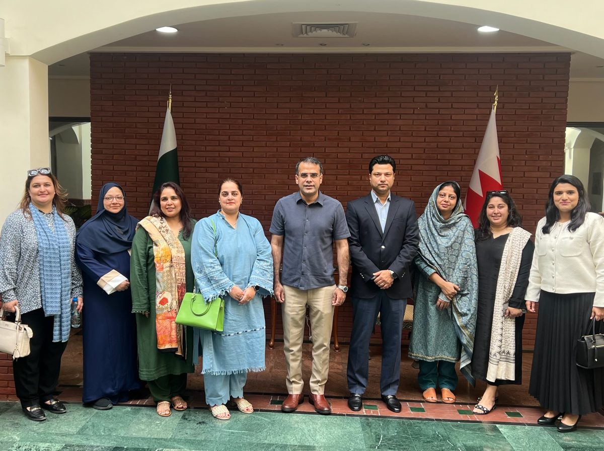 The Pakistani Women’s Association team with the Embassy of Pakistan team